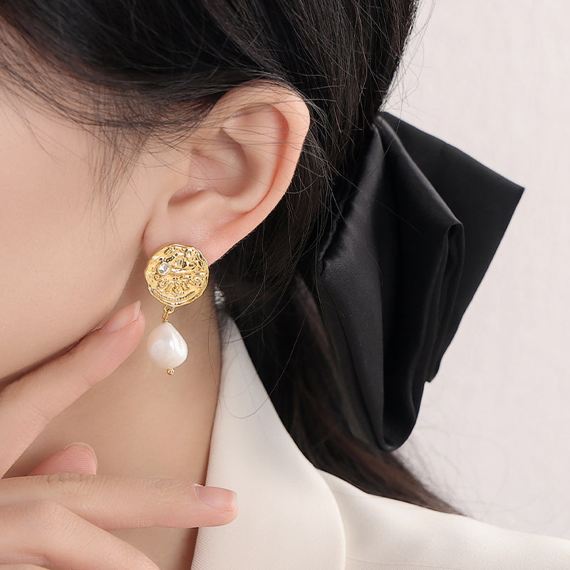Coin Pearl Earrings