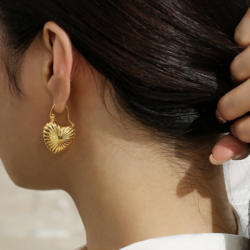 Deep Love Earrings-01