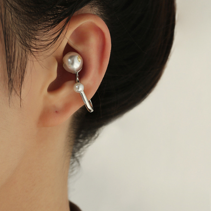 Flores Ear Clips