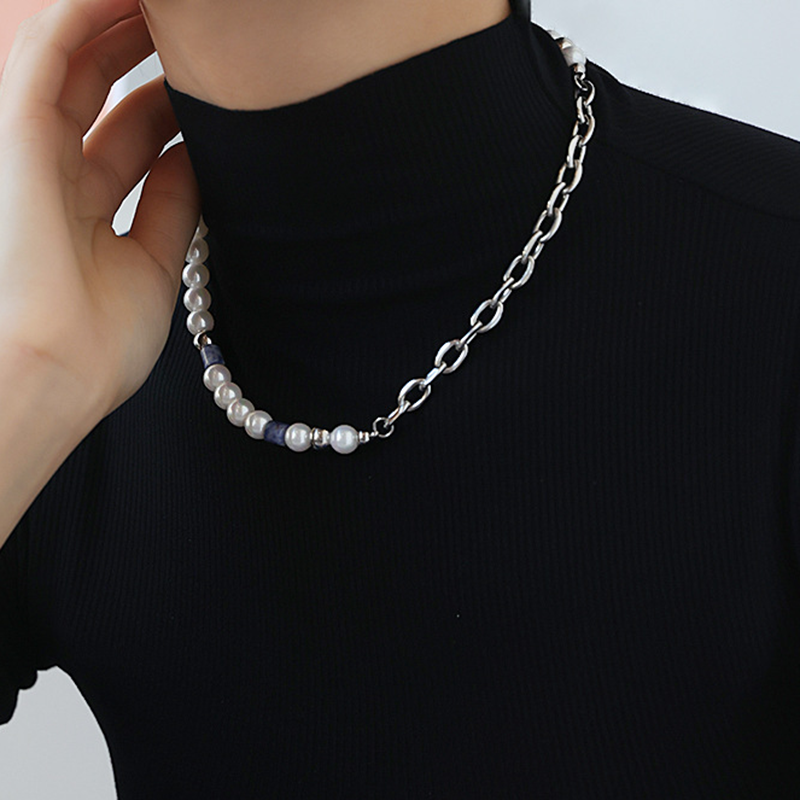 Flores Necklace
