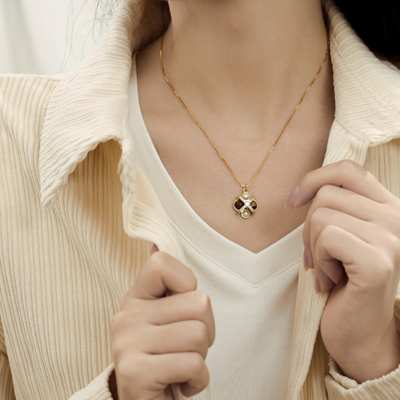 Luxurious Tiger Eyes Necklace