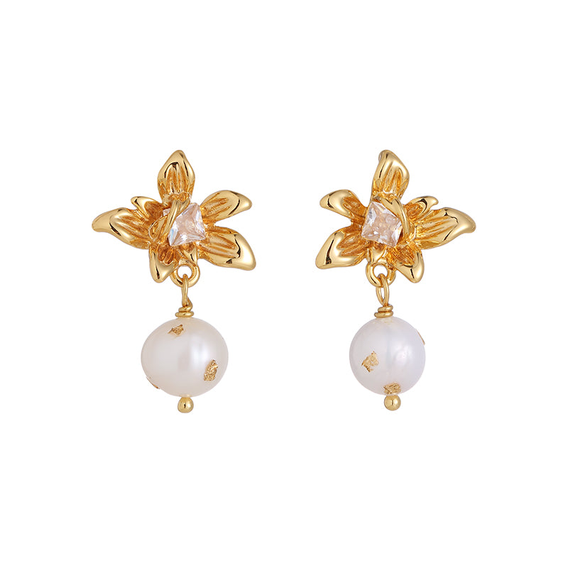 Falling Floral Pearl Earrings