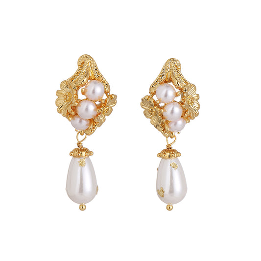 Flower Cluster Pearl Earrings