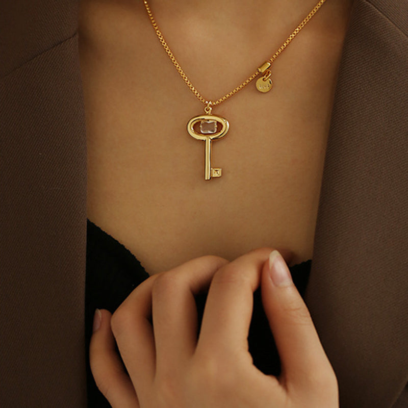 Moving on Necklace