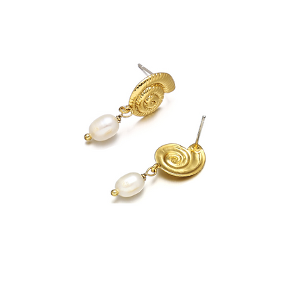 Conch Pearl Earrings