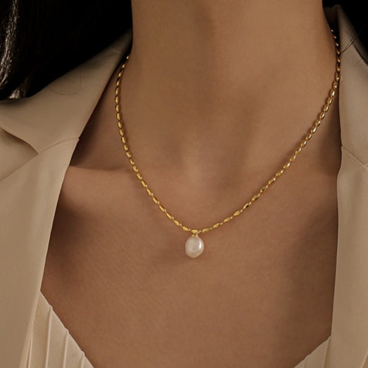 collar de perlas femenino
